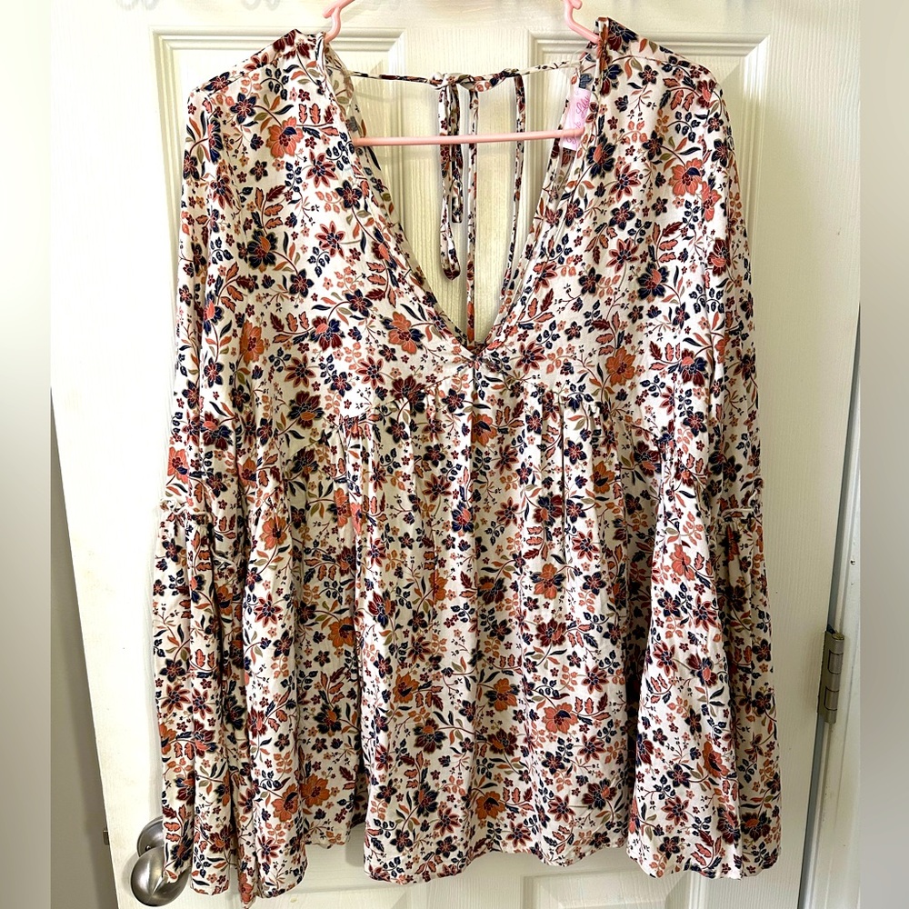 Floral Bell-Sleeve Top (READ DESCRIPTION)